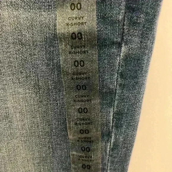 NEW American Eagle Curvy Super High-Waisted Jeans - Picture 7 of 12